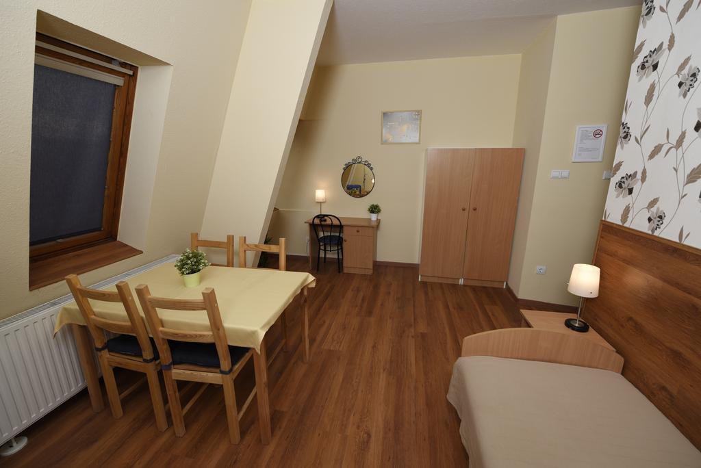 Matyas Hotel Будапеща Екстериор снимка